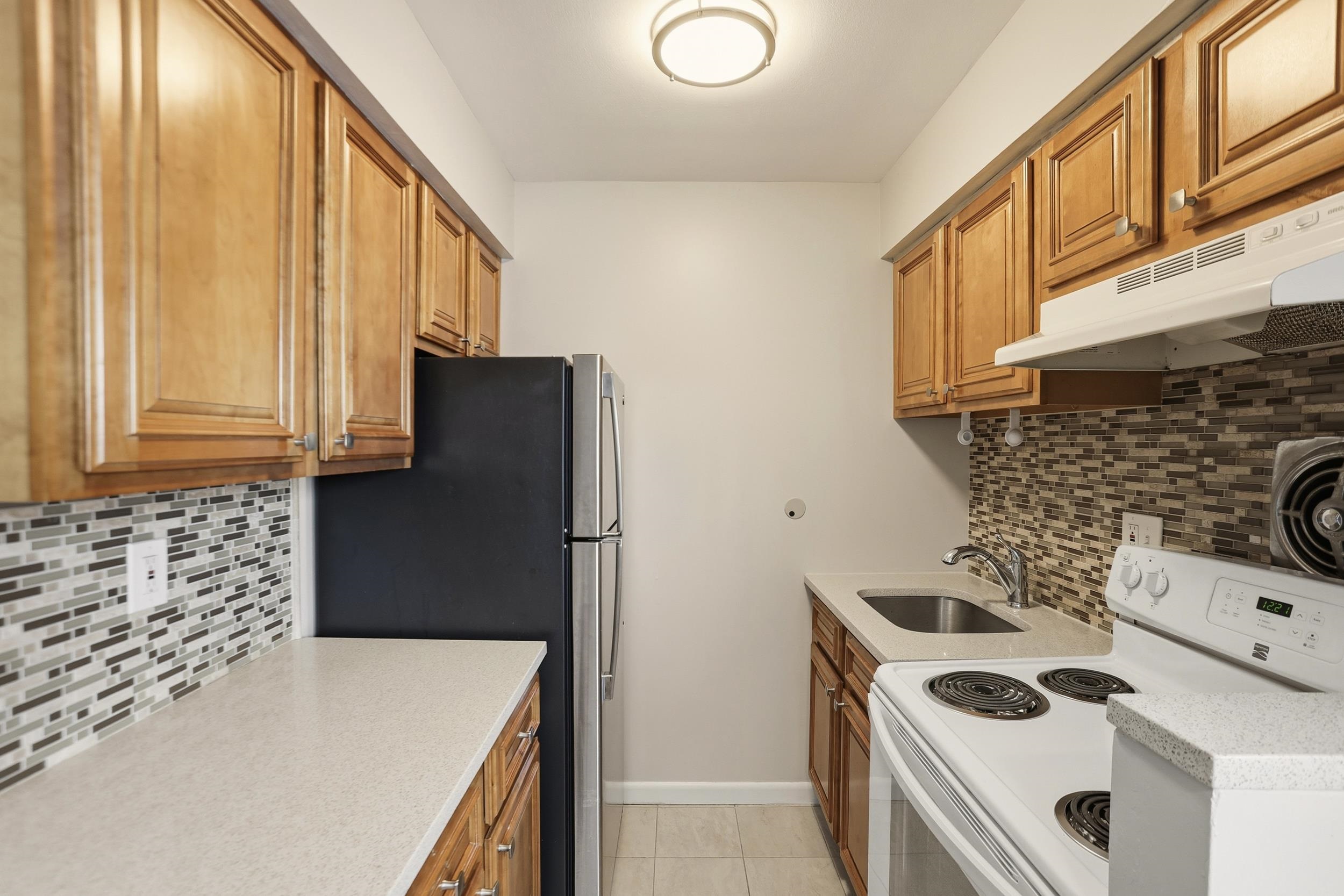 310 70TH ST Unit: 1D
