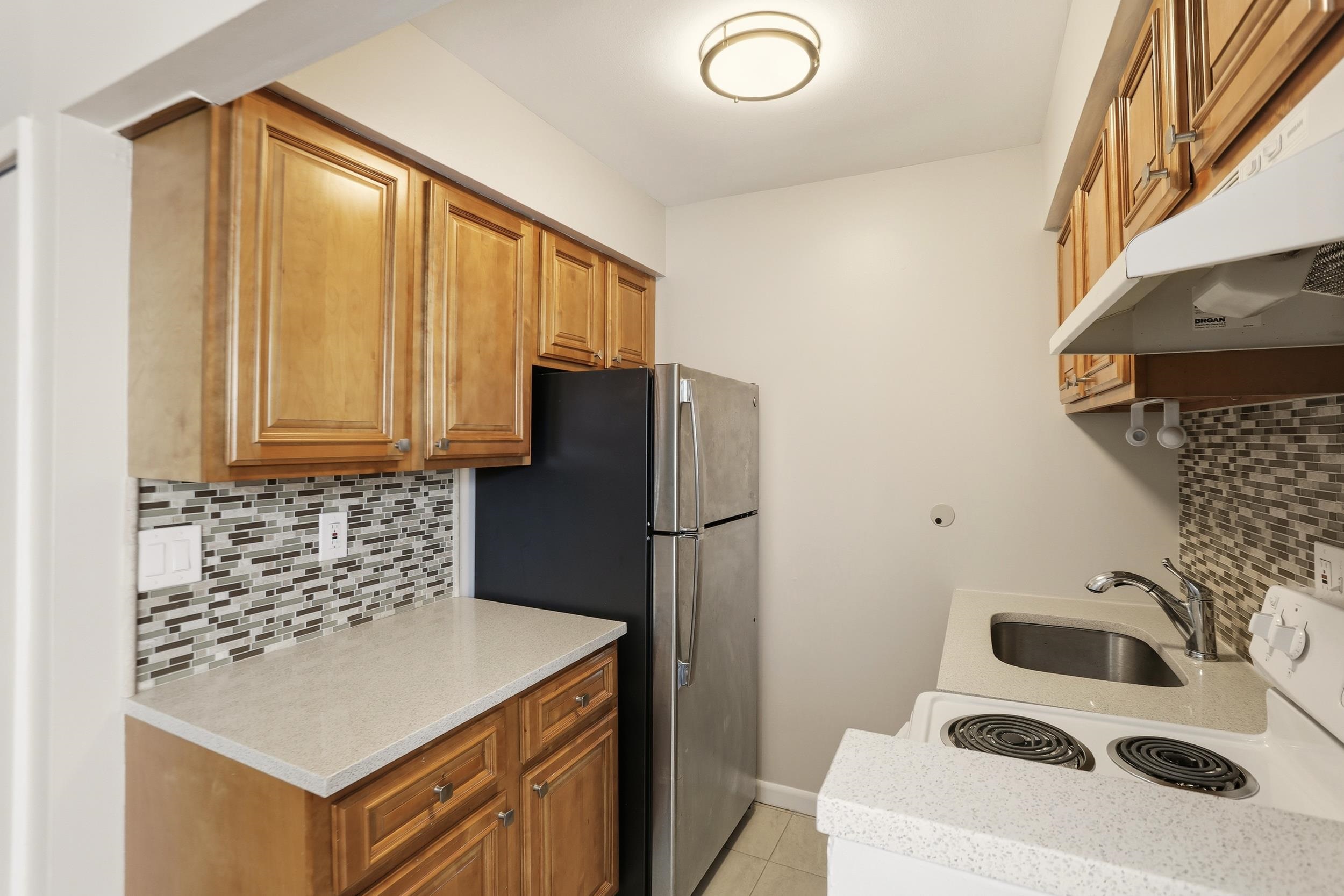 310 70TH ST Unit: 1D