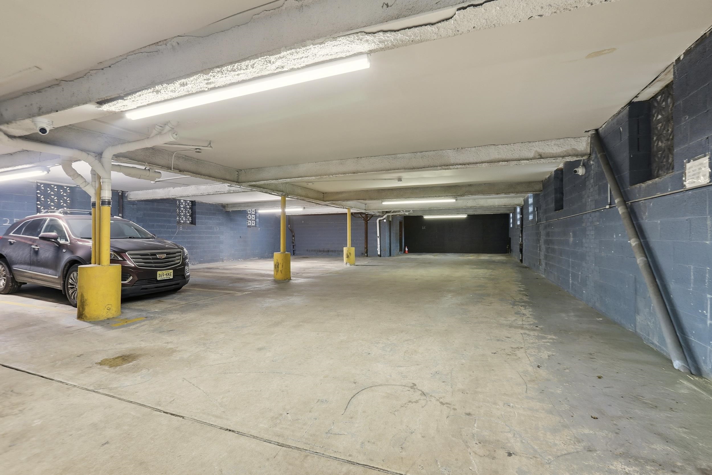 310 70TH ST Unit: 1D
