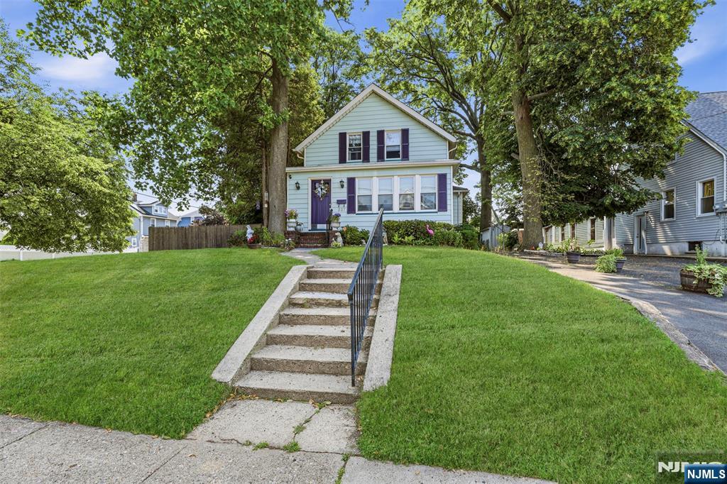 237 Broughton Avenue