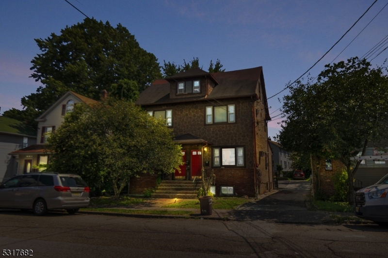 145 Orange St