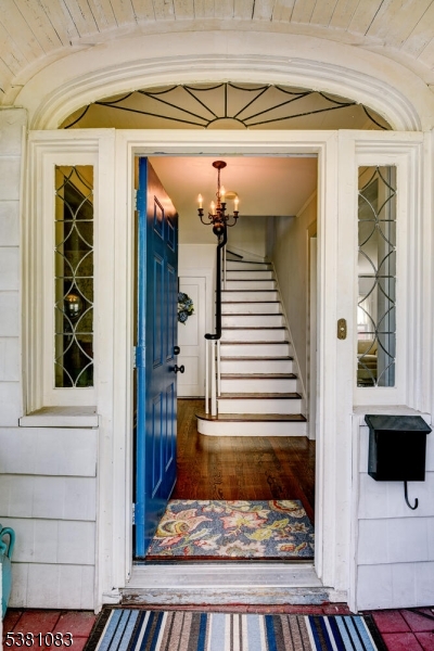 597 Mountain Ave