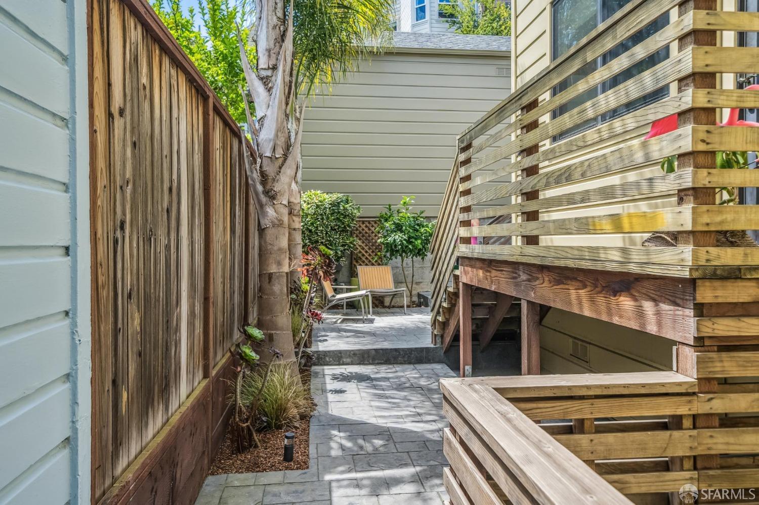 974 Dolores Street