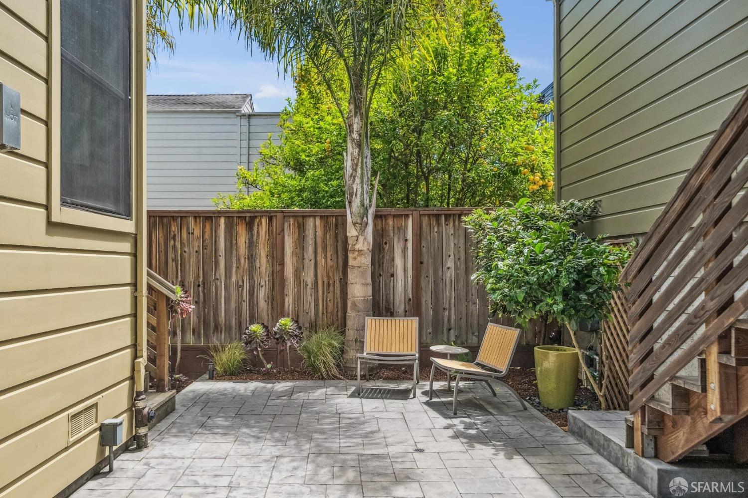 974 Dolores Street