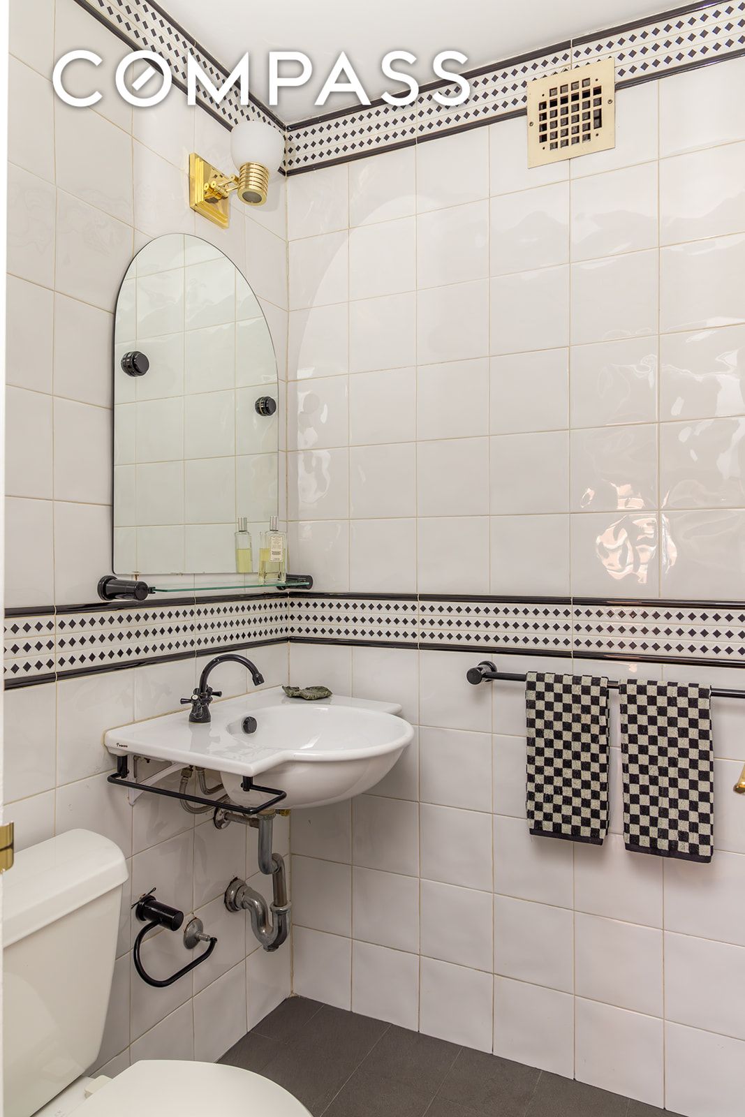 132 E 35th Street 7H