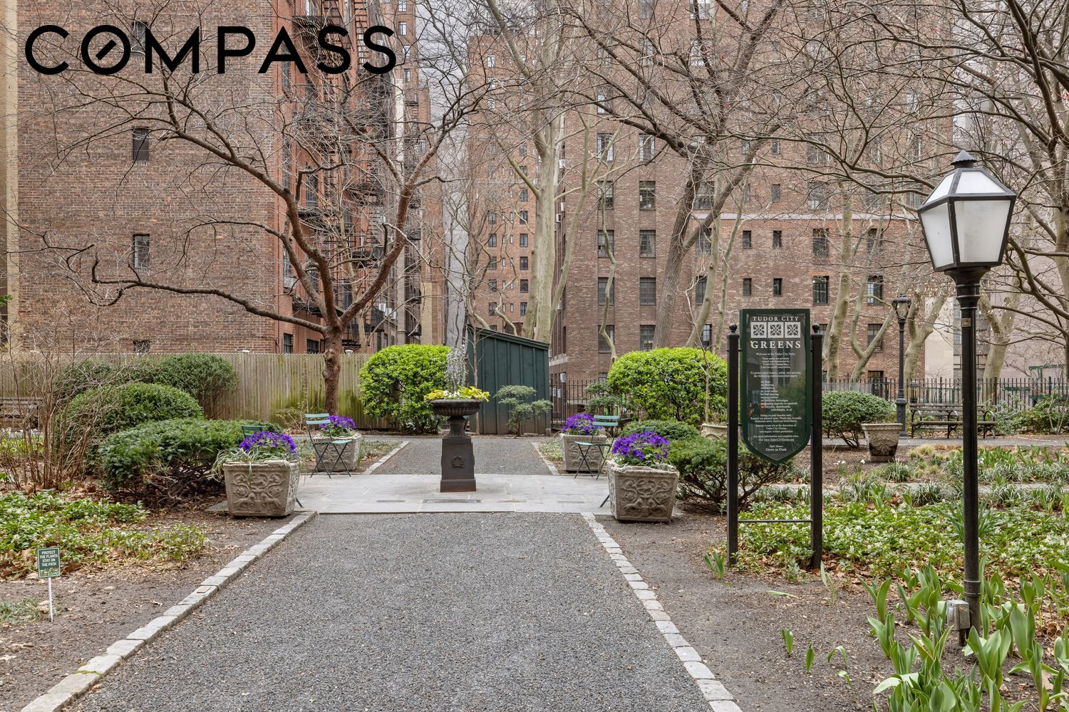 25 Tudor City Place 922