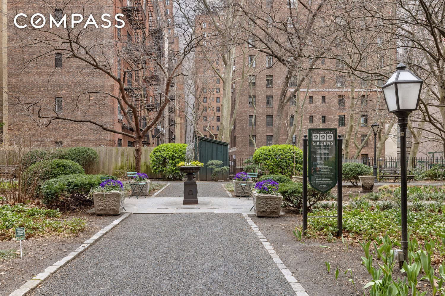 25 Tudor City Place 922