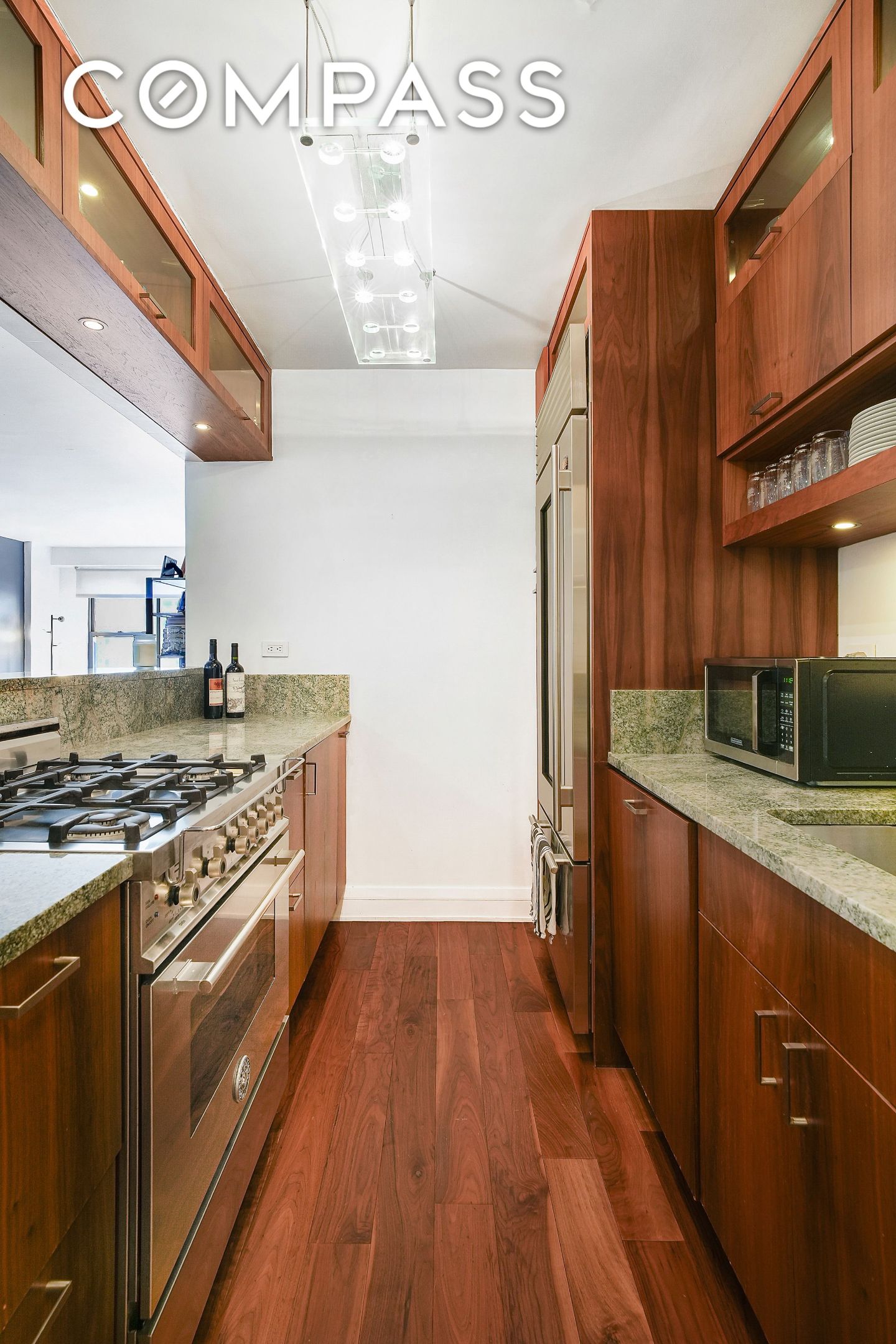 220 E 54th Street 11H