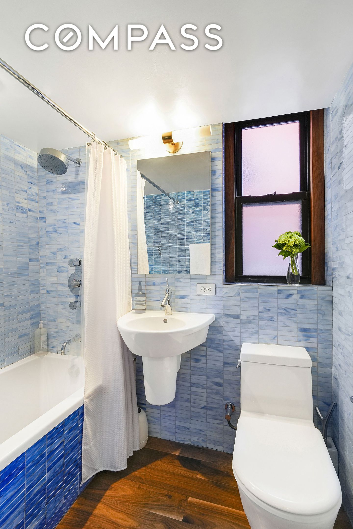 220 E 54th Street 11H