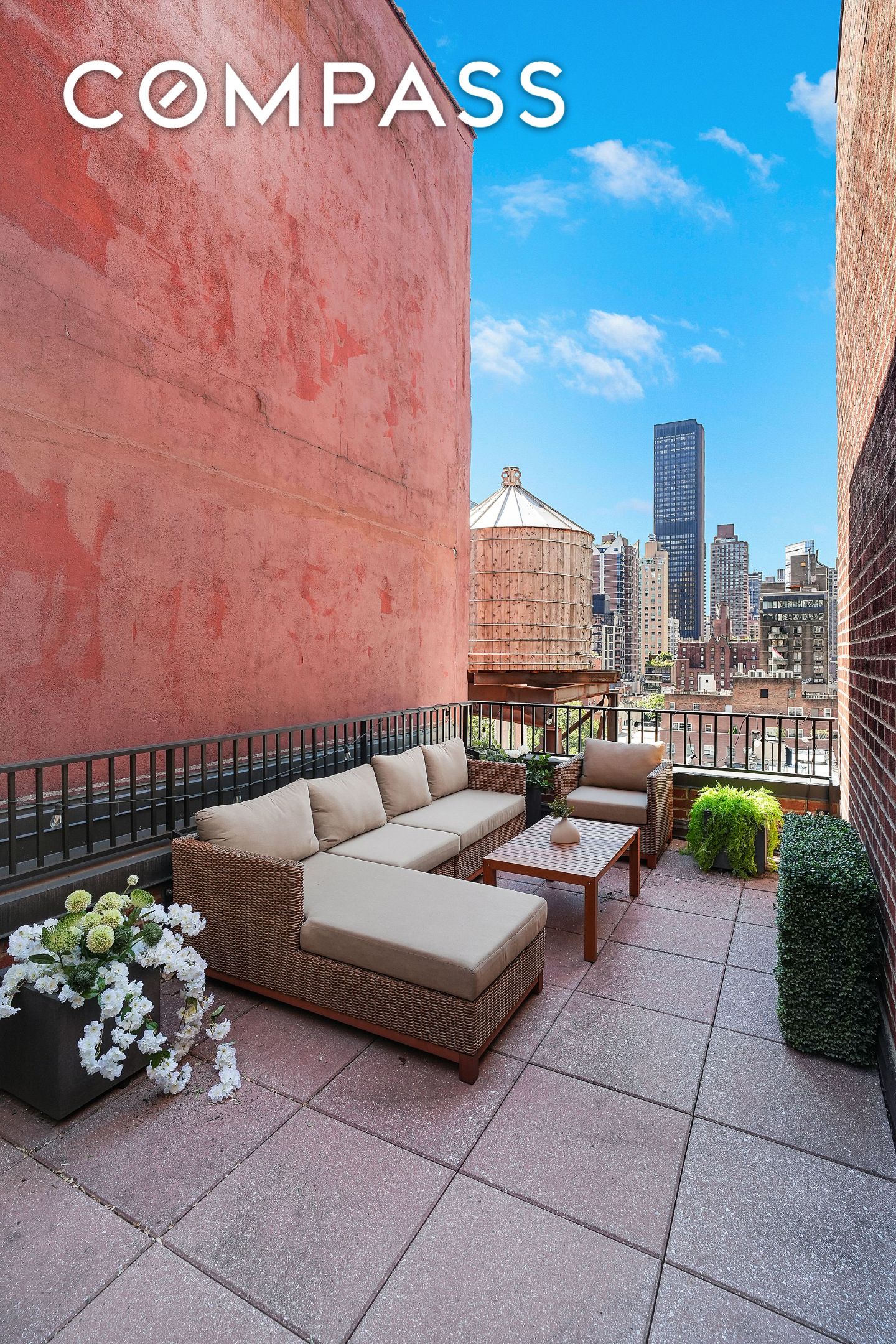 220 E 54th Street 11H