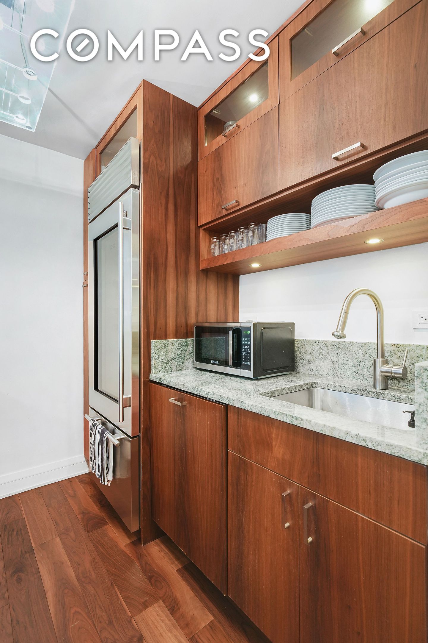 220 E 54th Street 11H