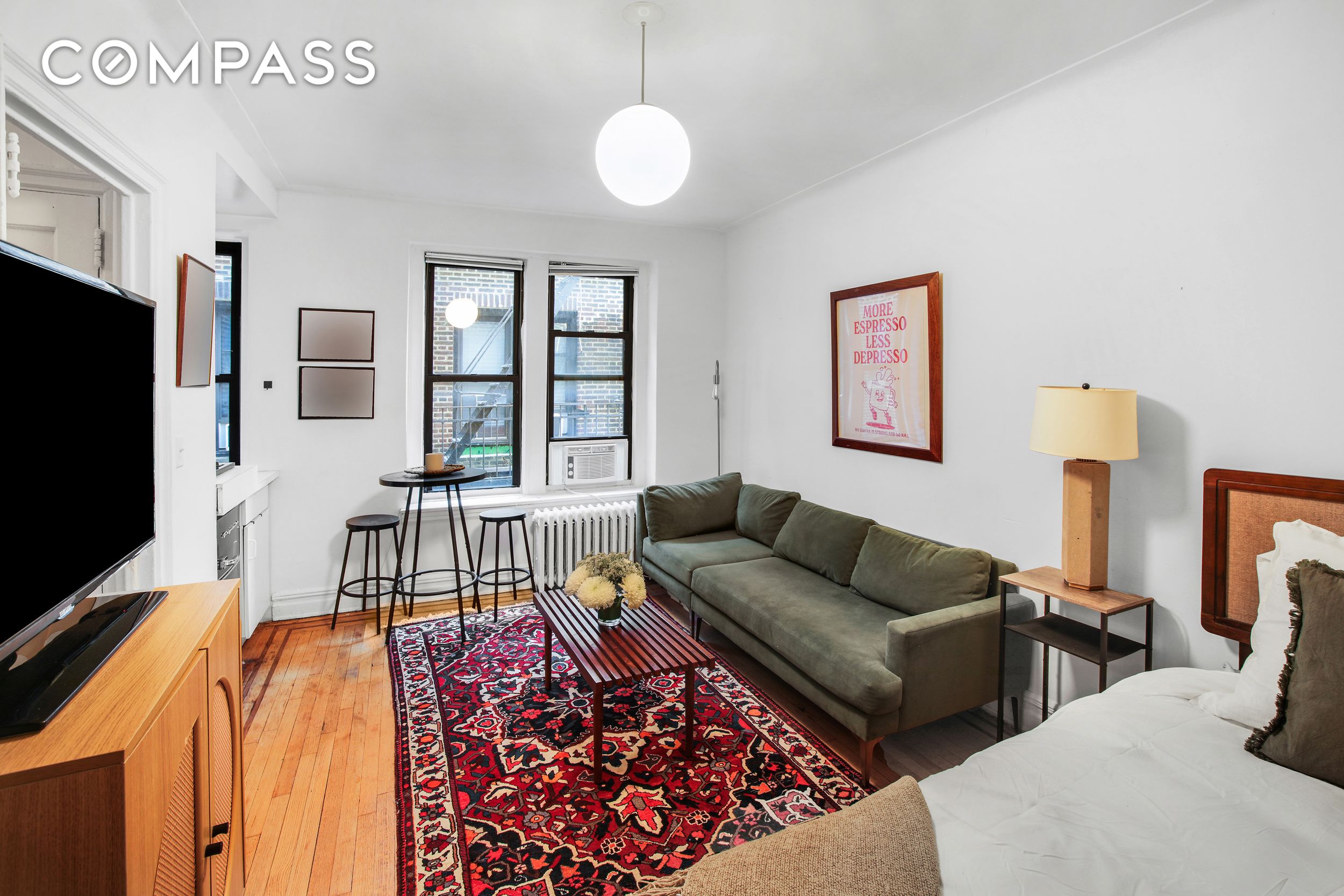300 8th Avenue 5G