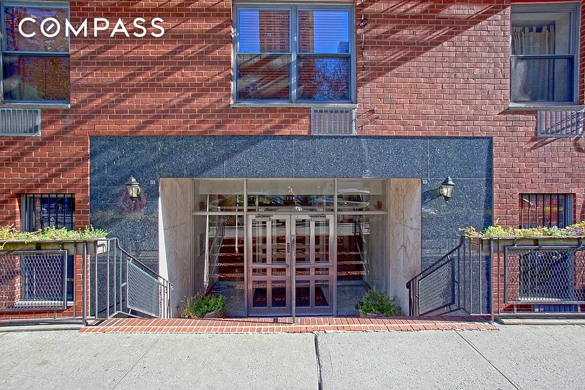 225 W 70th Street 4B
