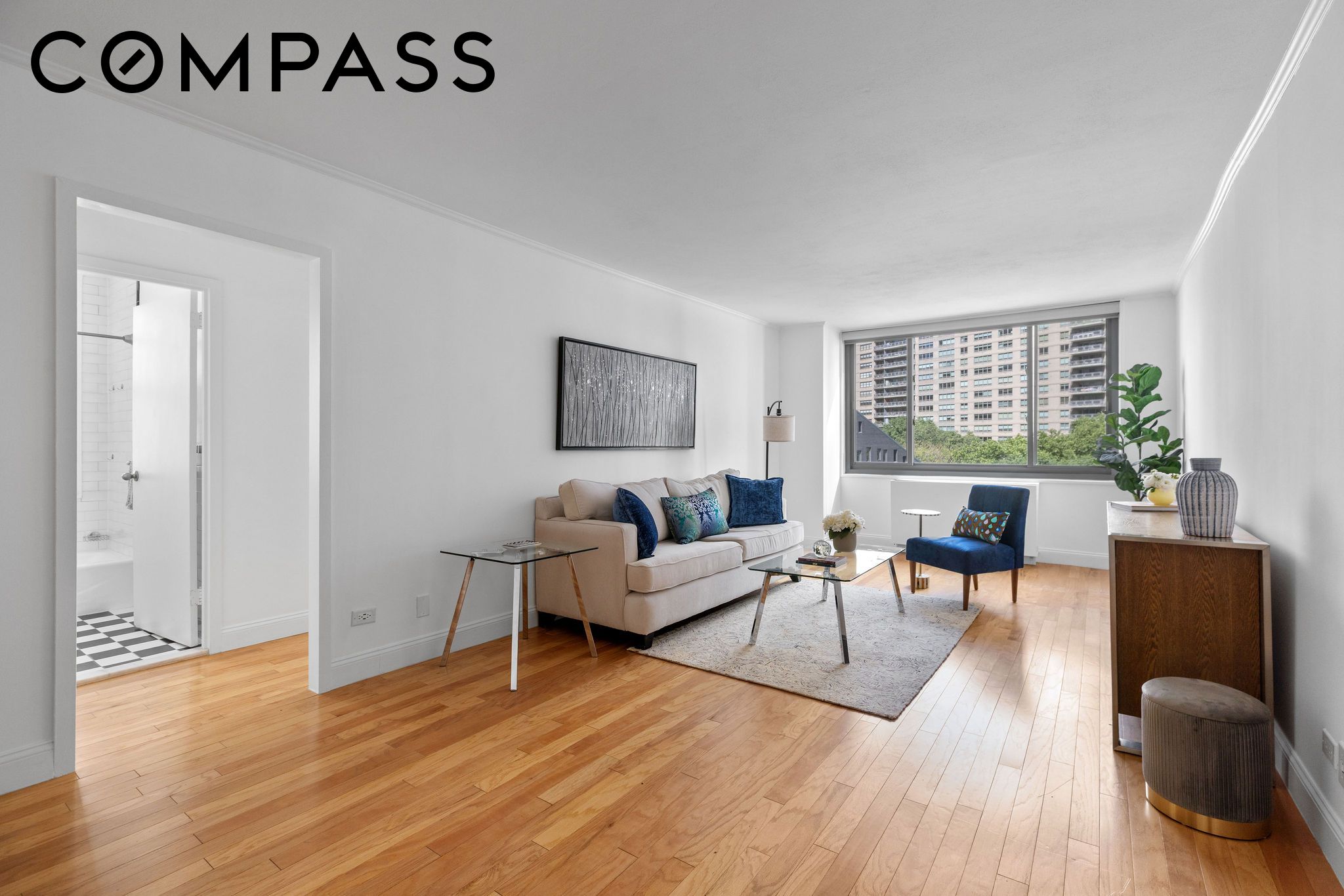 2025 Broadway 5A