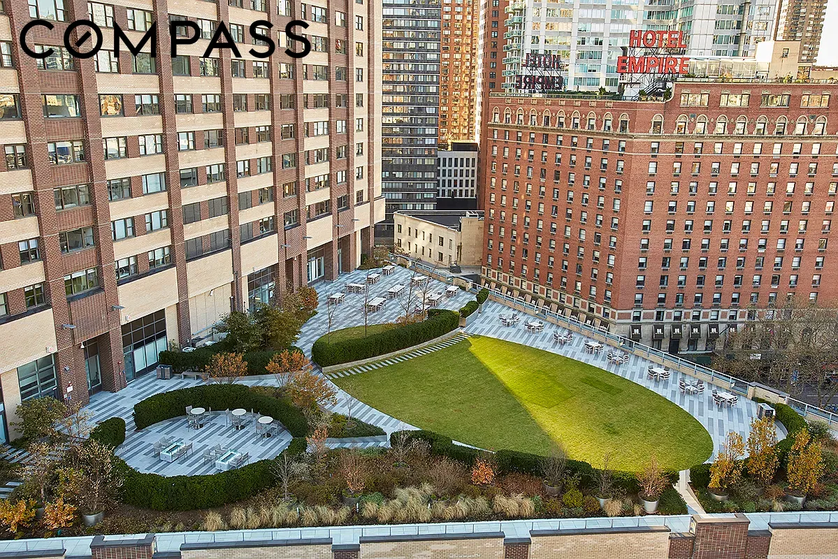 20 W 64th Street 26T
