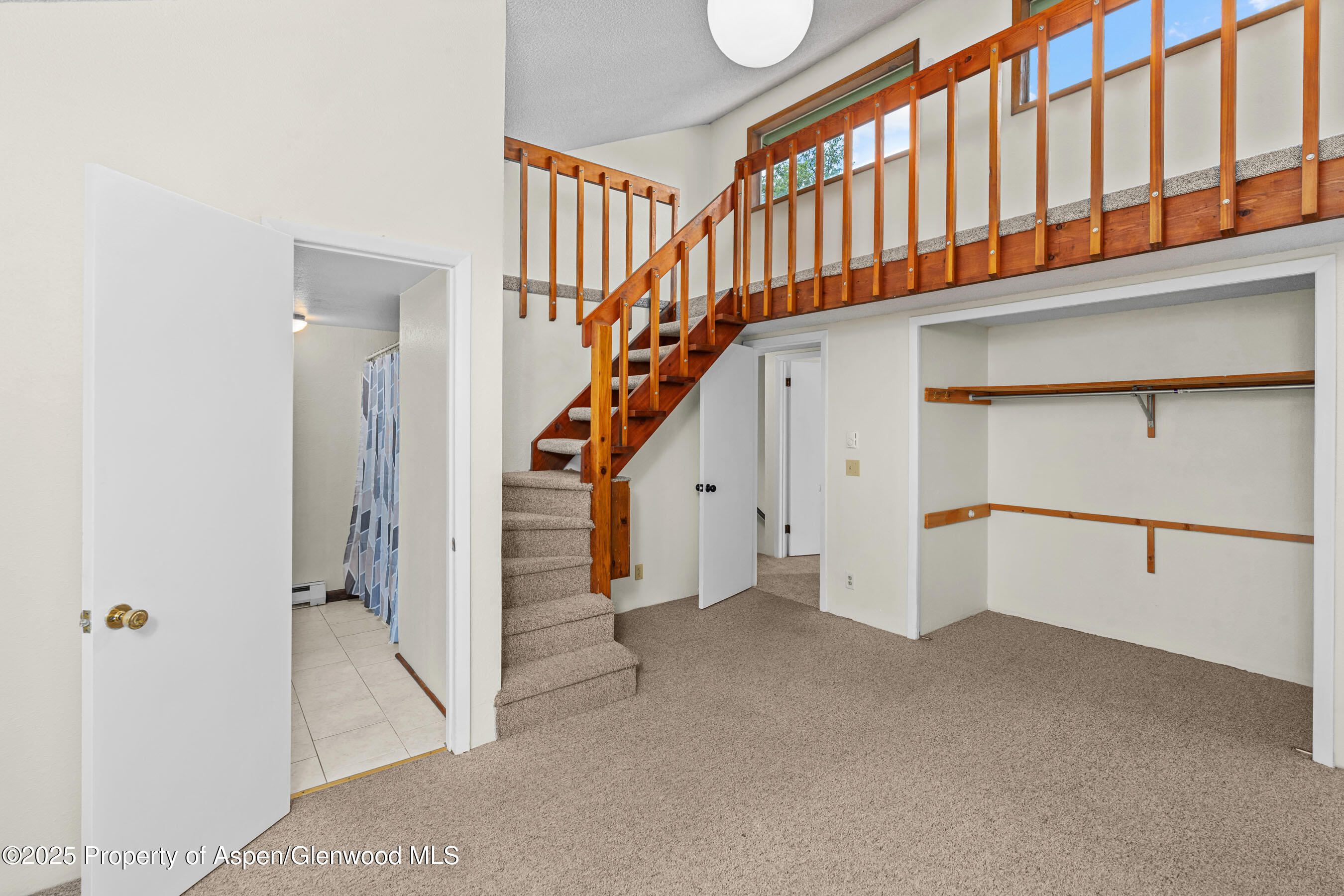 459 N 8TH Street, 459