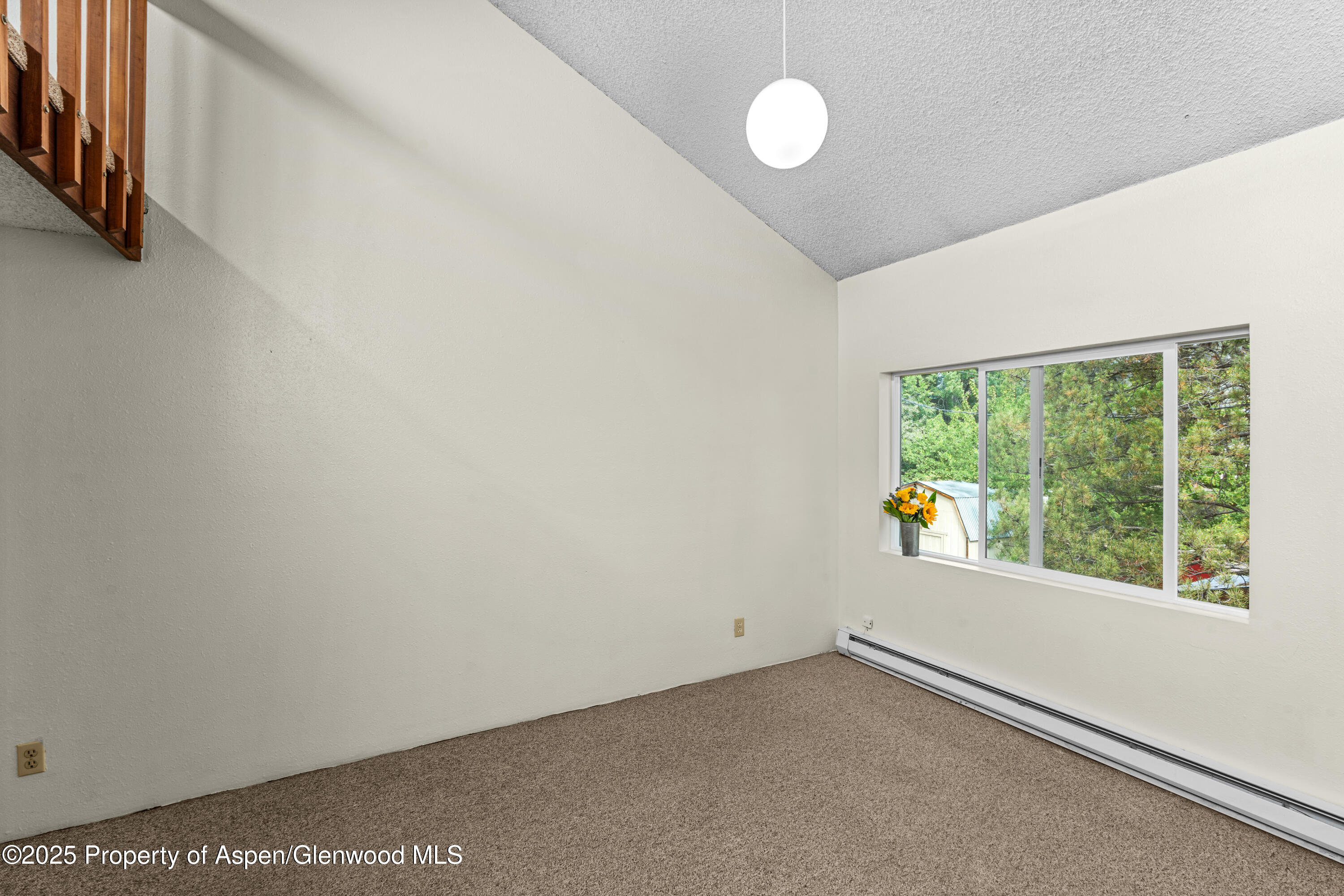 459 N 8TH Street, 459