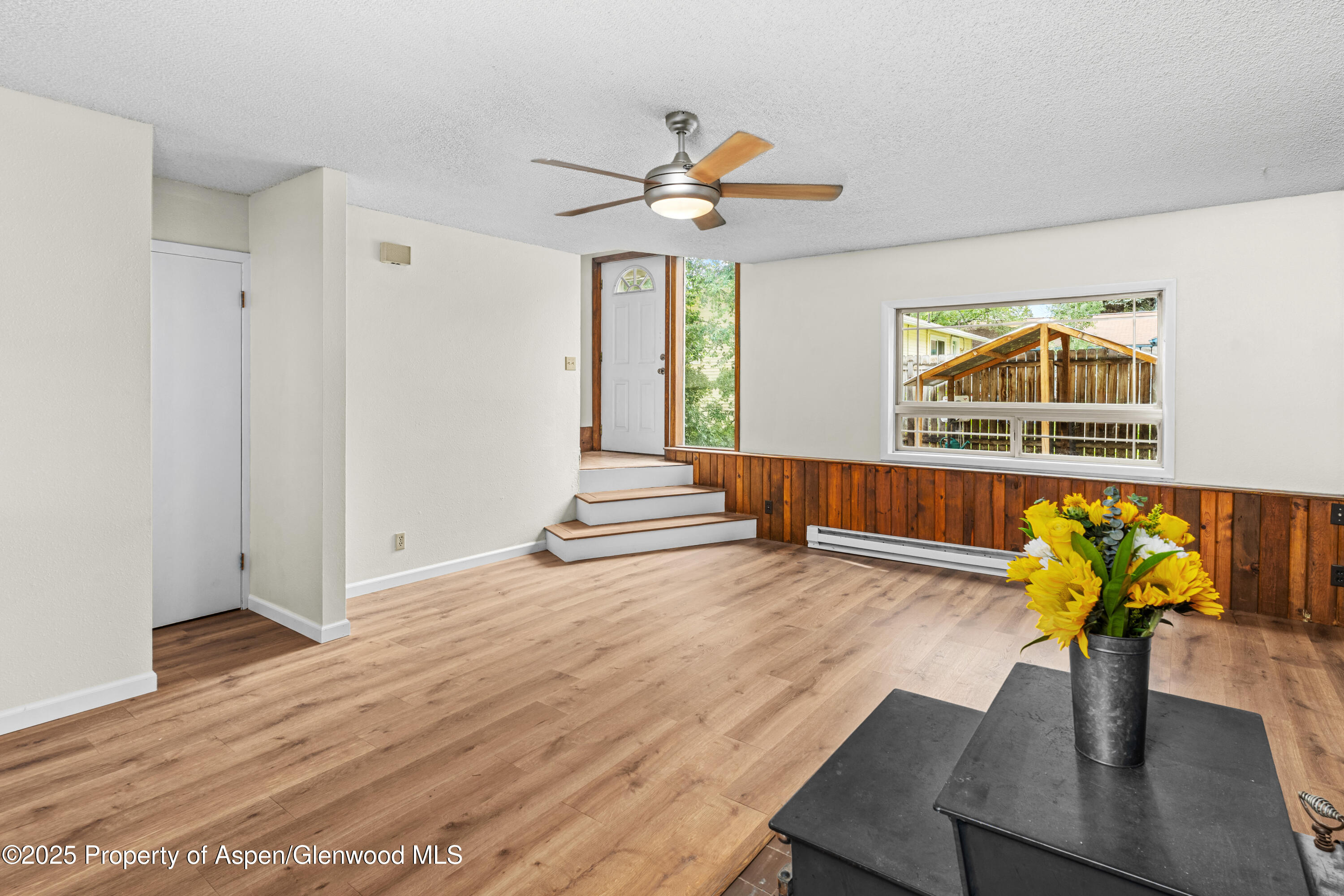 459 N 8TH Street, 459