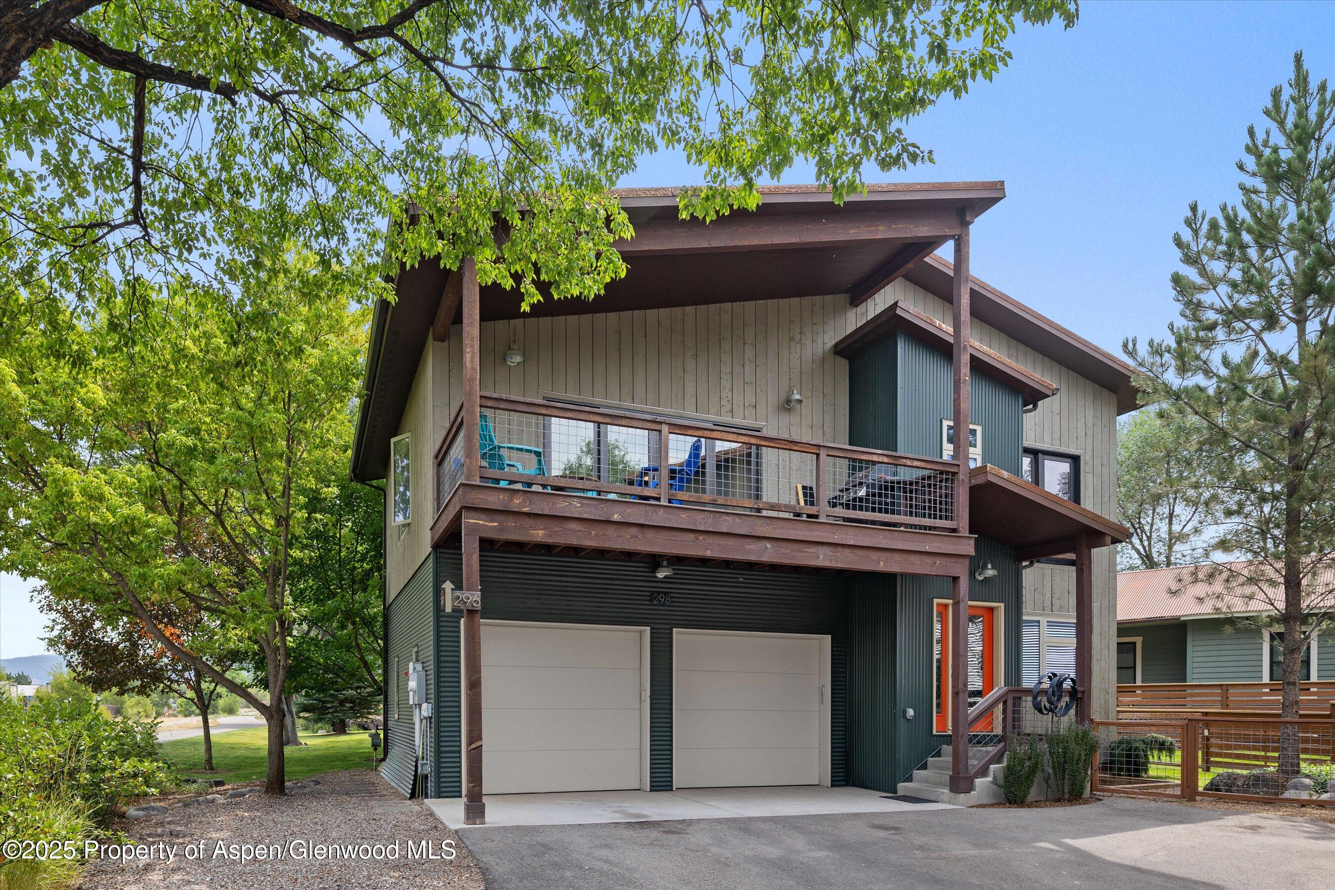 296/298 N 7th Street