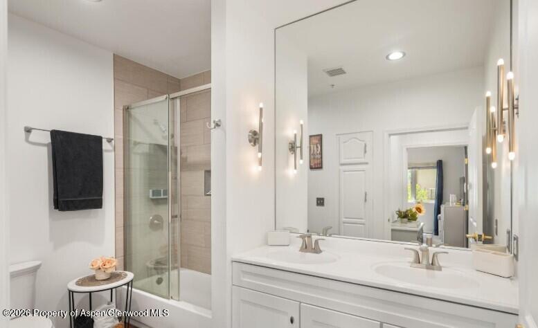 1400 E Valley Road 110