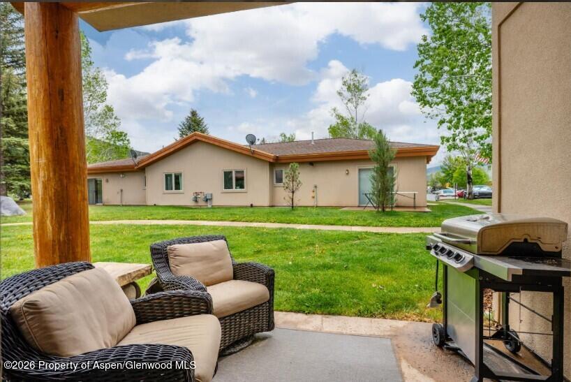 1400 E Valley Road 110