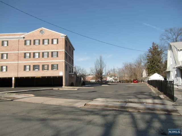 61 N Maple Avenue #304
