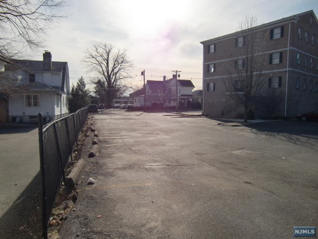 61 N Maple Avenue #304