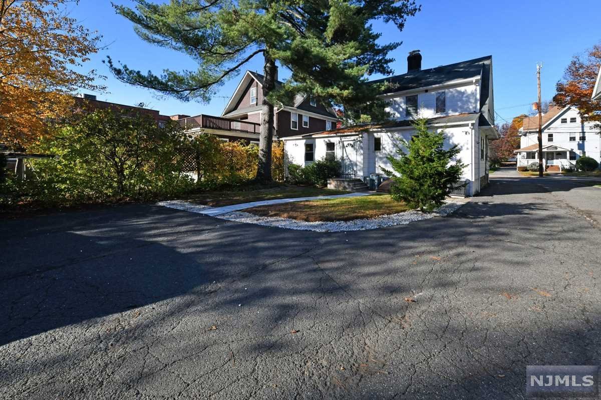 71 S Maple Avenue