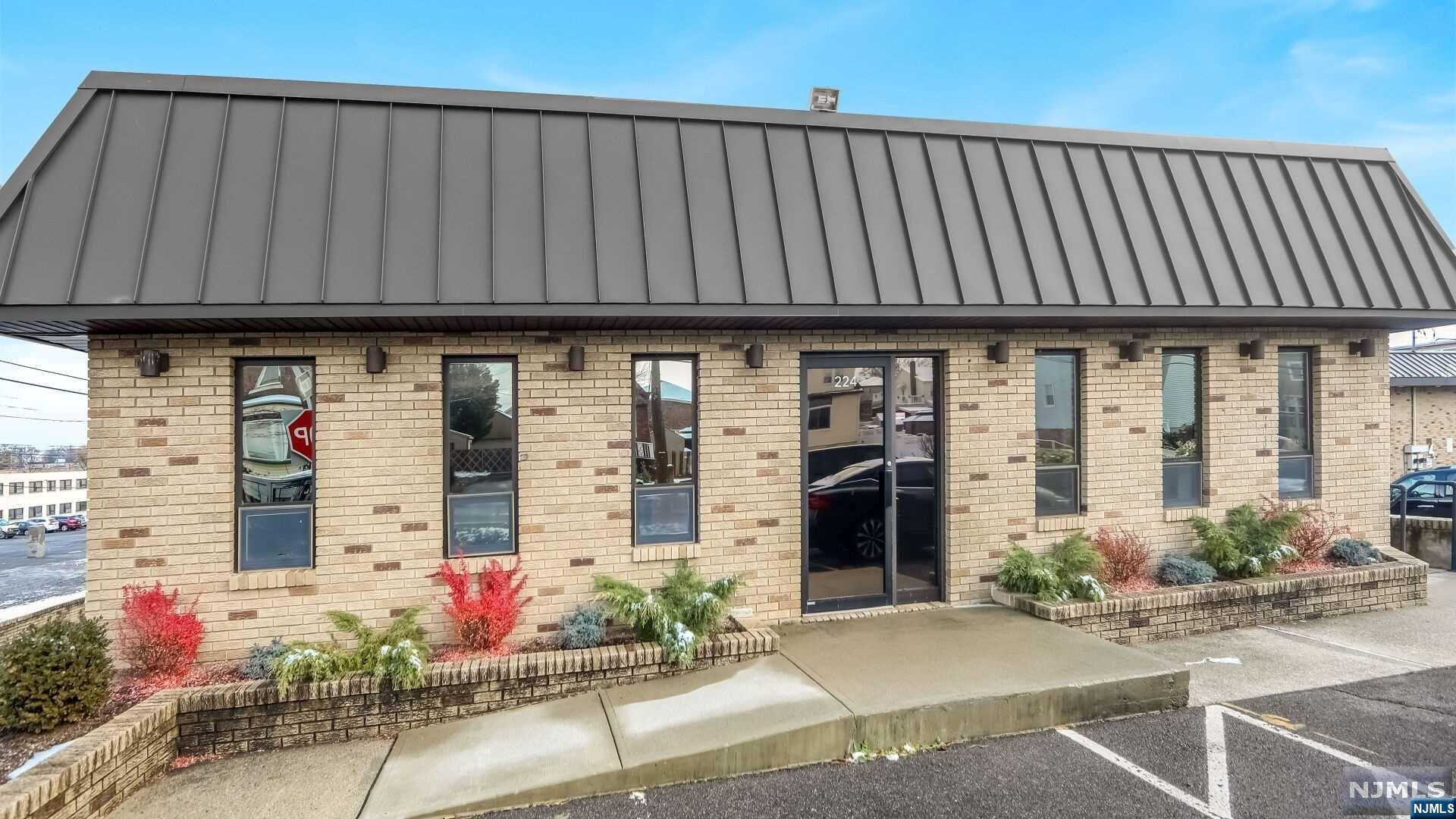 224 Midland Avenue