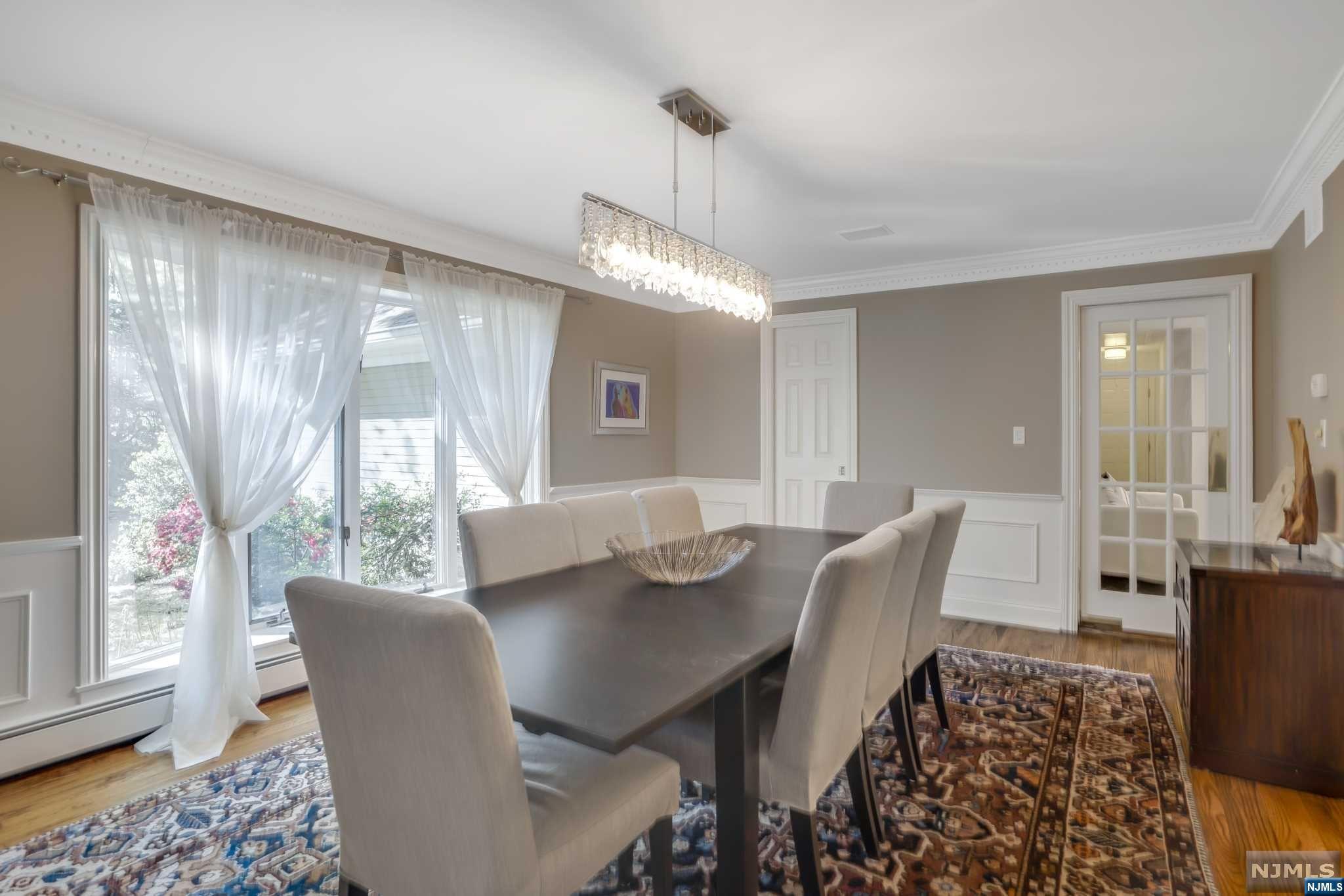 323 Freemans Lane