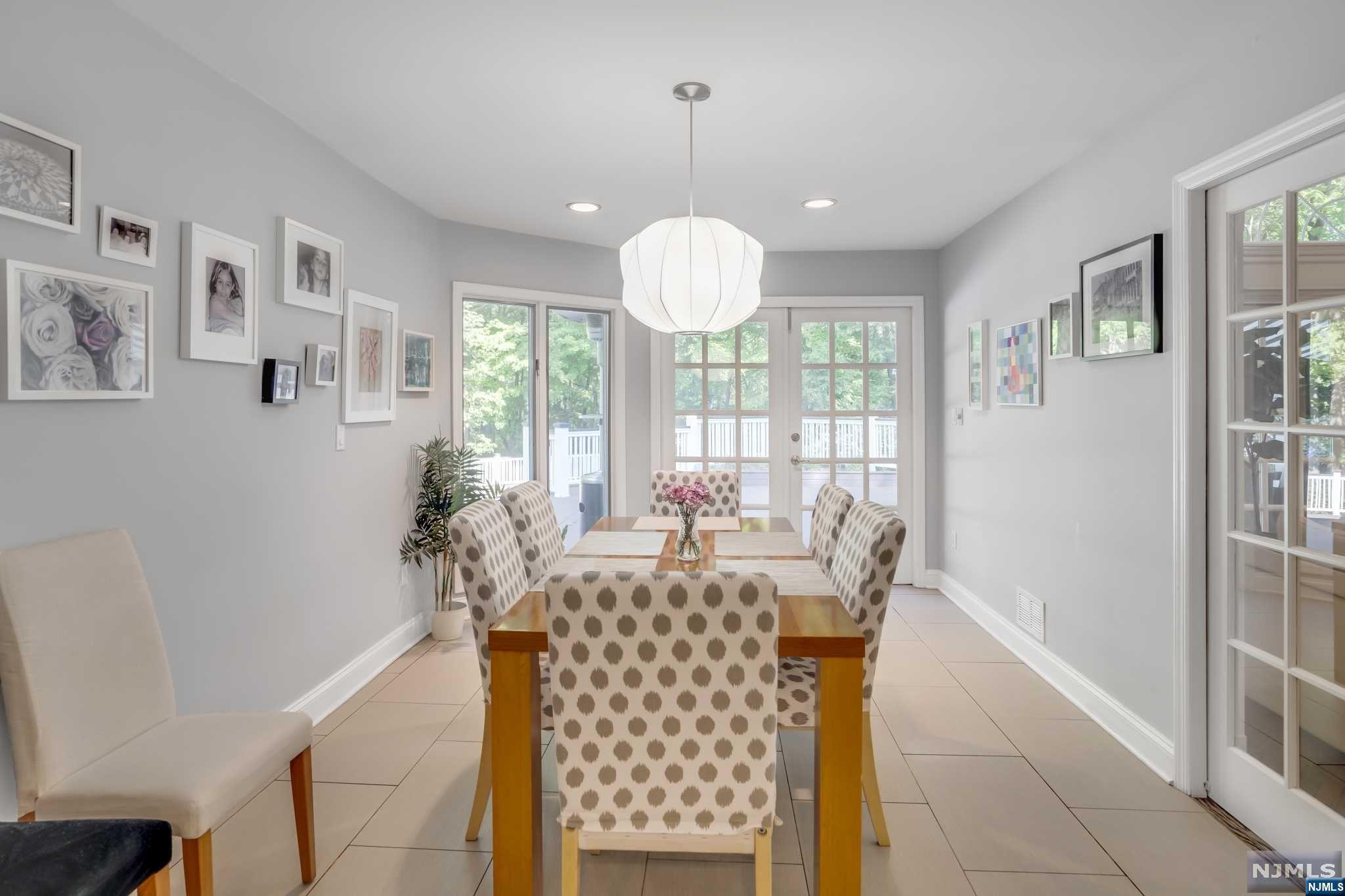 323 Freemans Lane