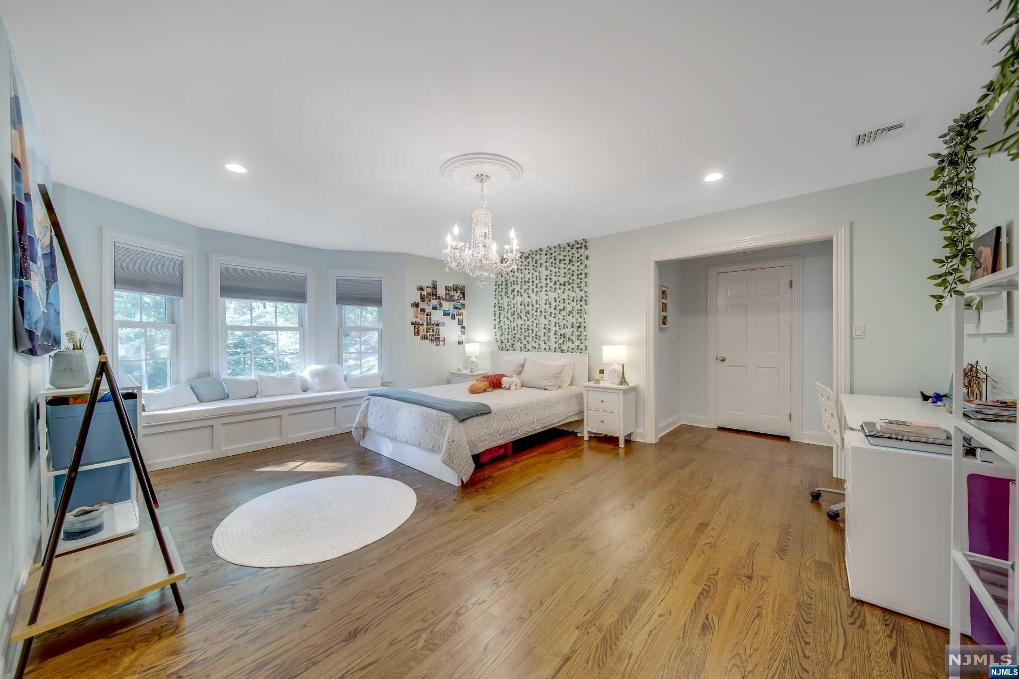 323 Freemans Lane