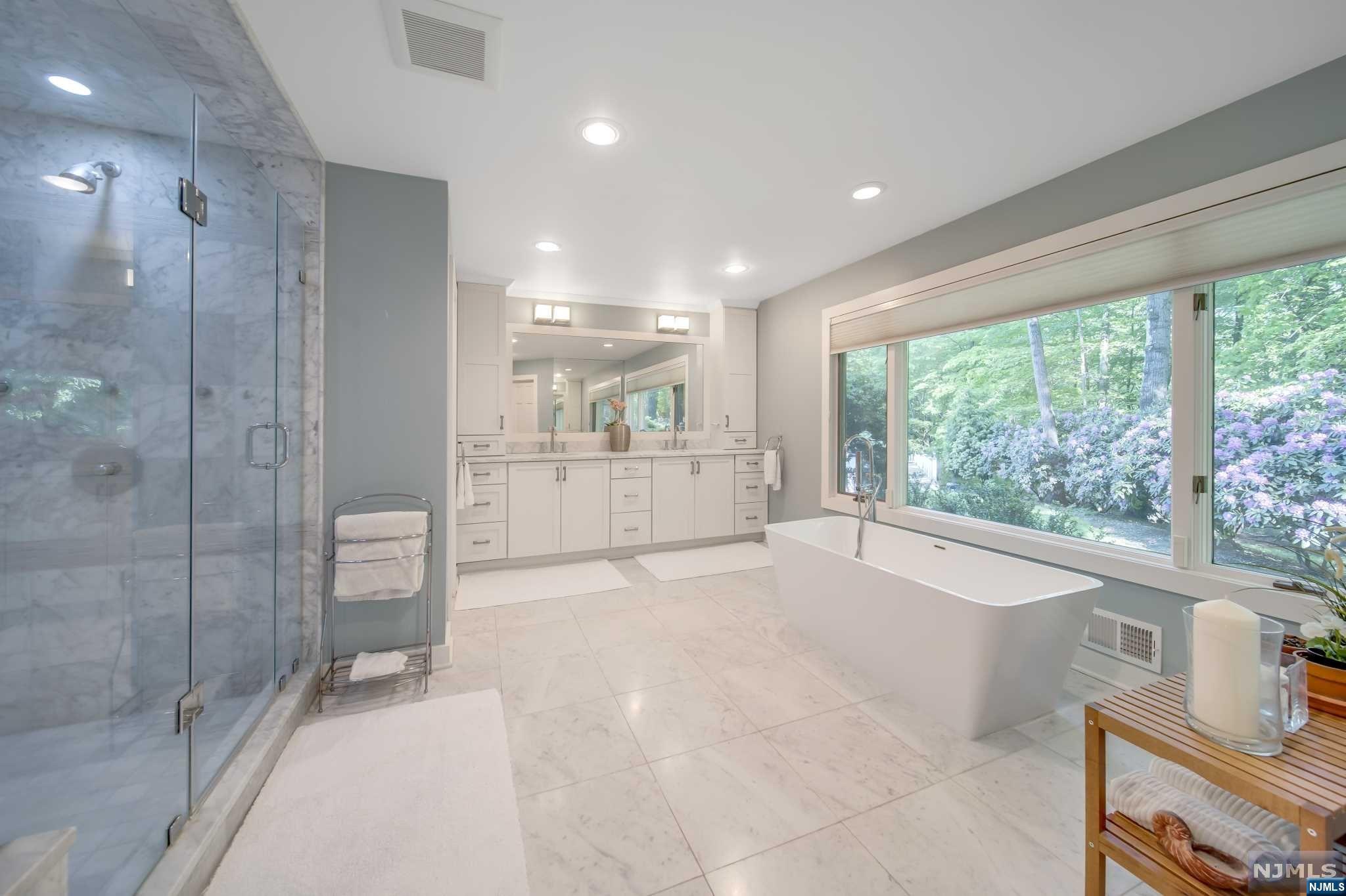 323 Freemans Lane