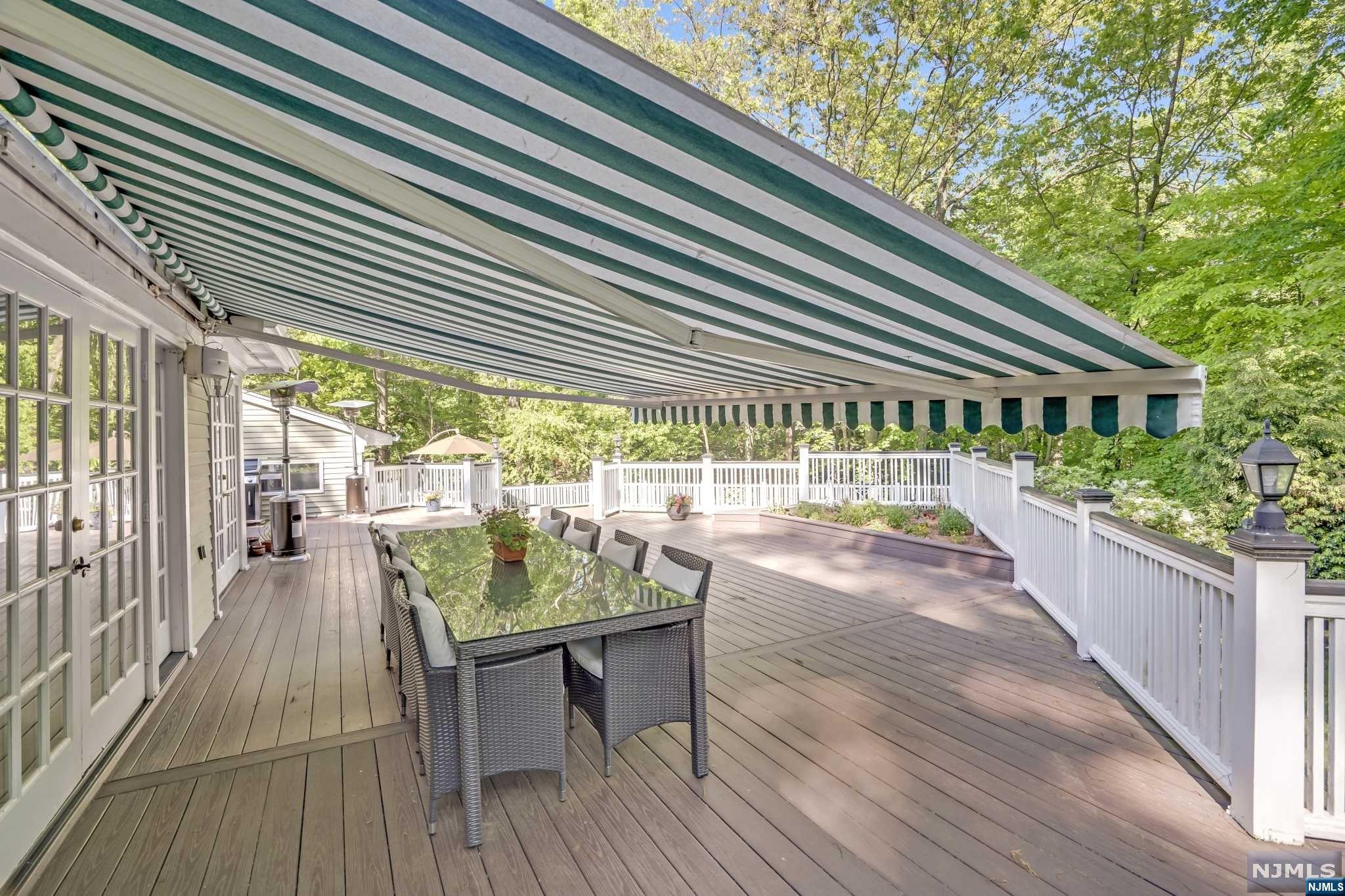 323 Freemans Lane