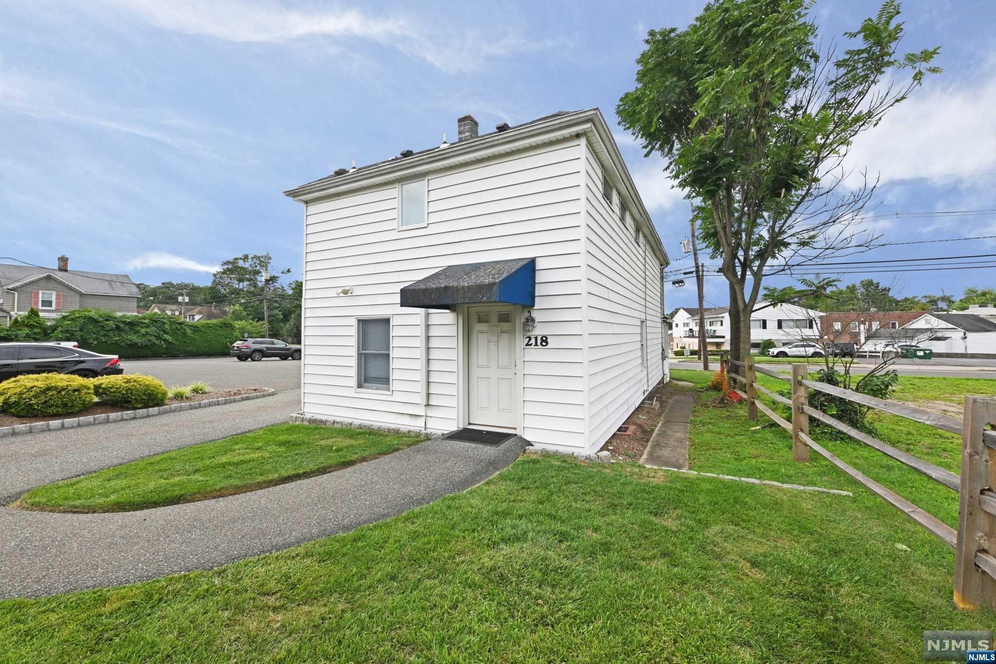 218 Franklin Avenue