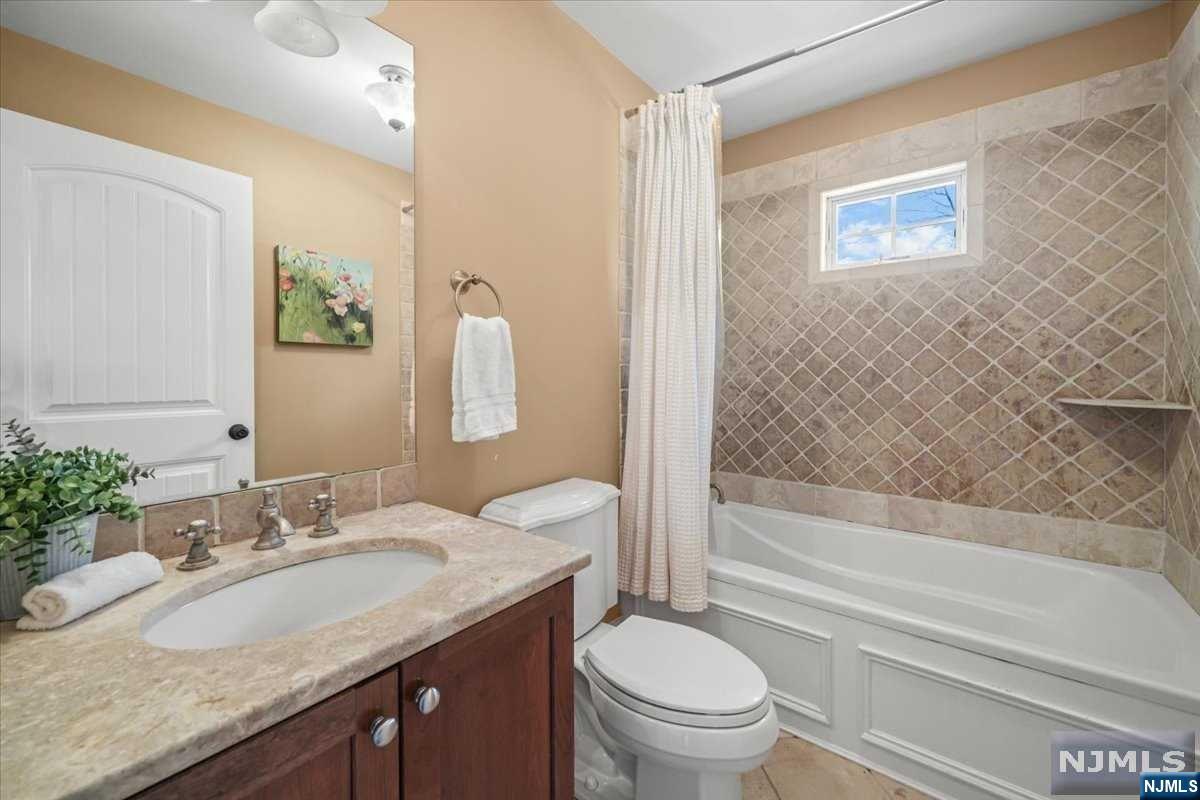 290 S Franklin Turnpike