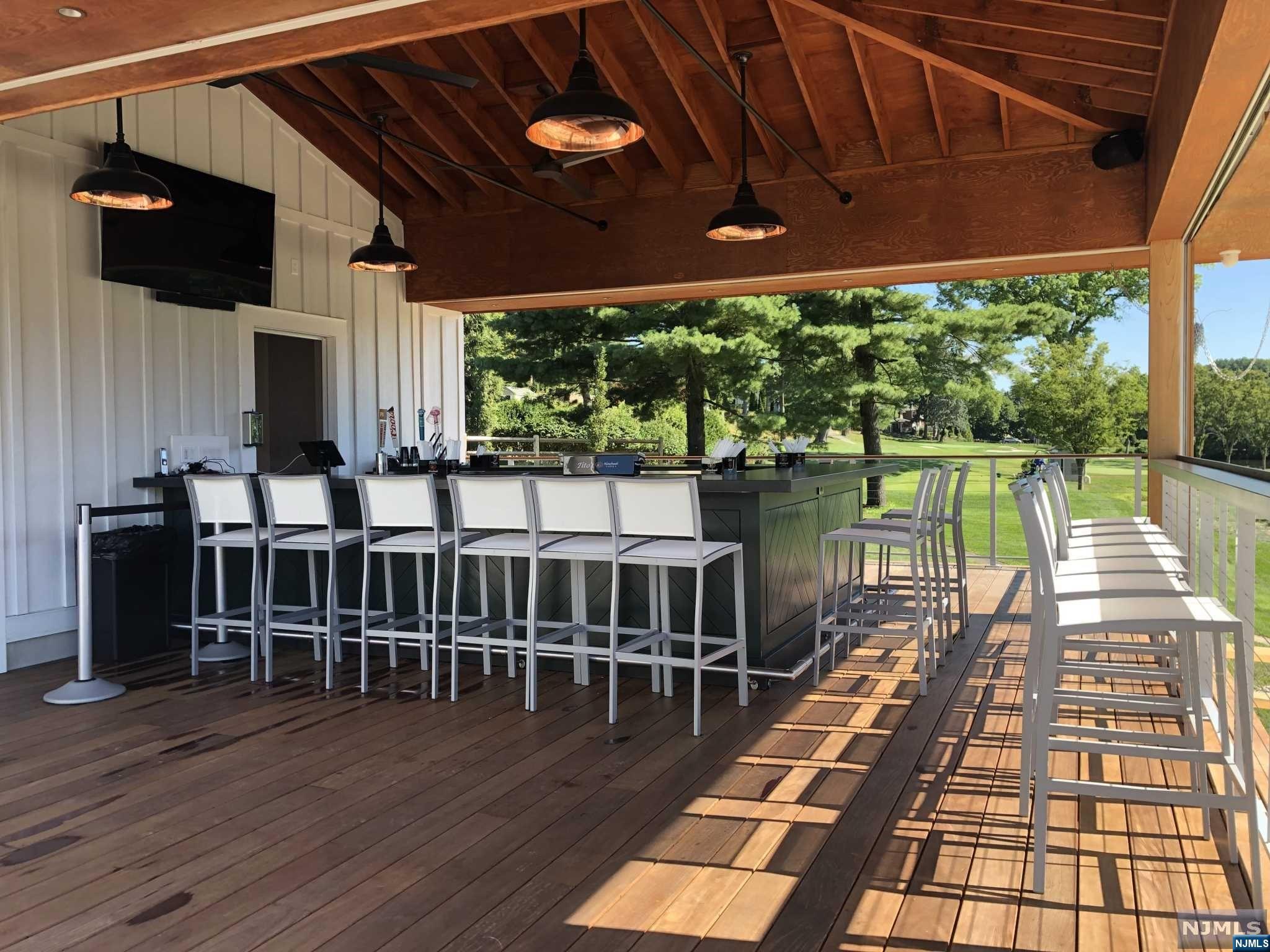 290 S Franklin Turnpike