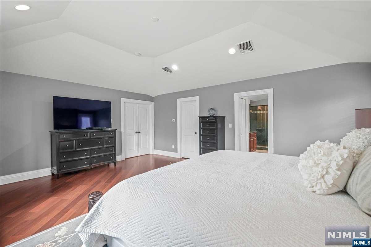 290 S Franklin Turnpike