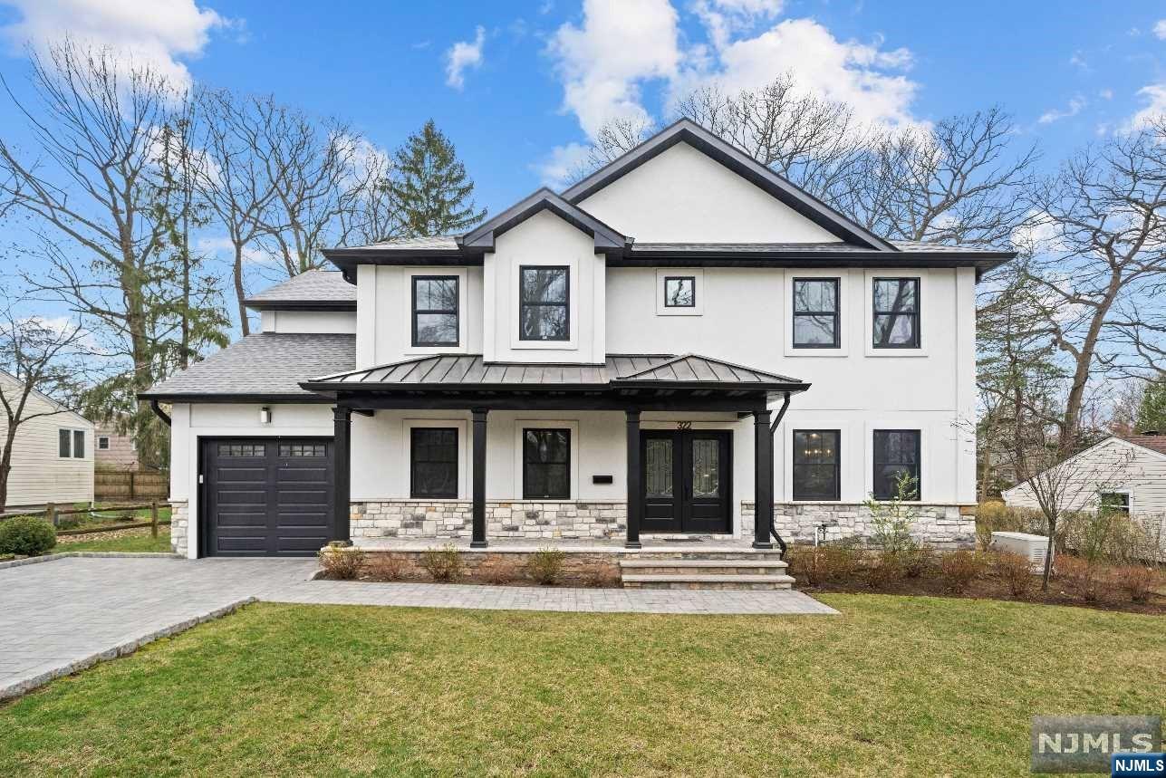 322 South Drive