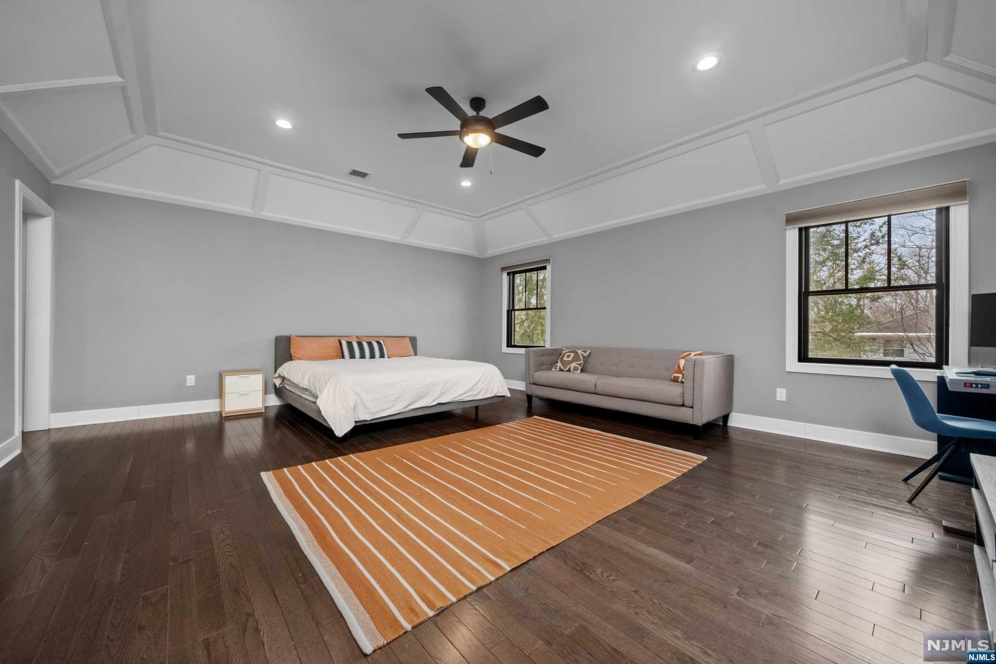 322 South Drive