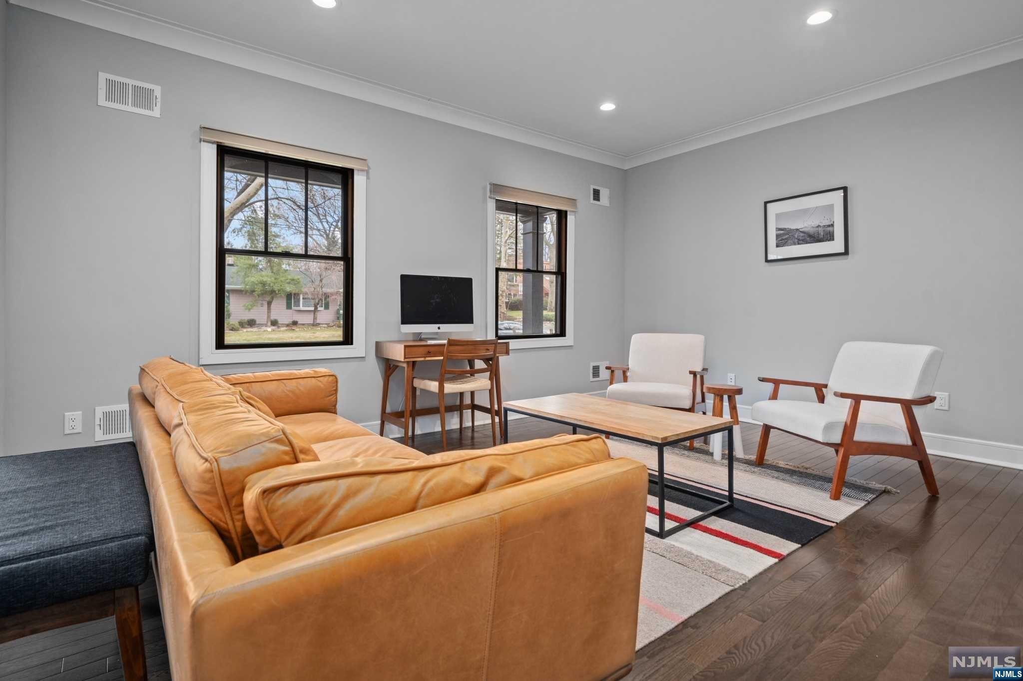 322 South Drive