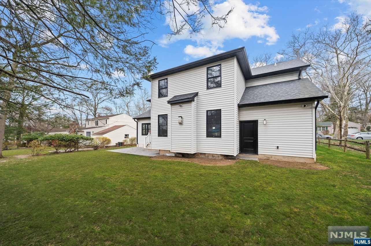 322 South Drive