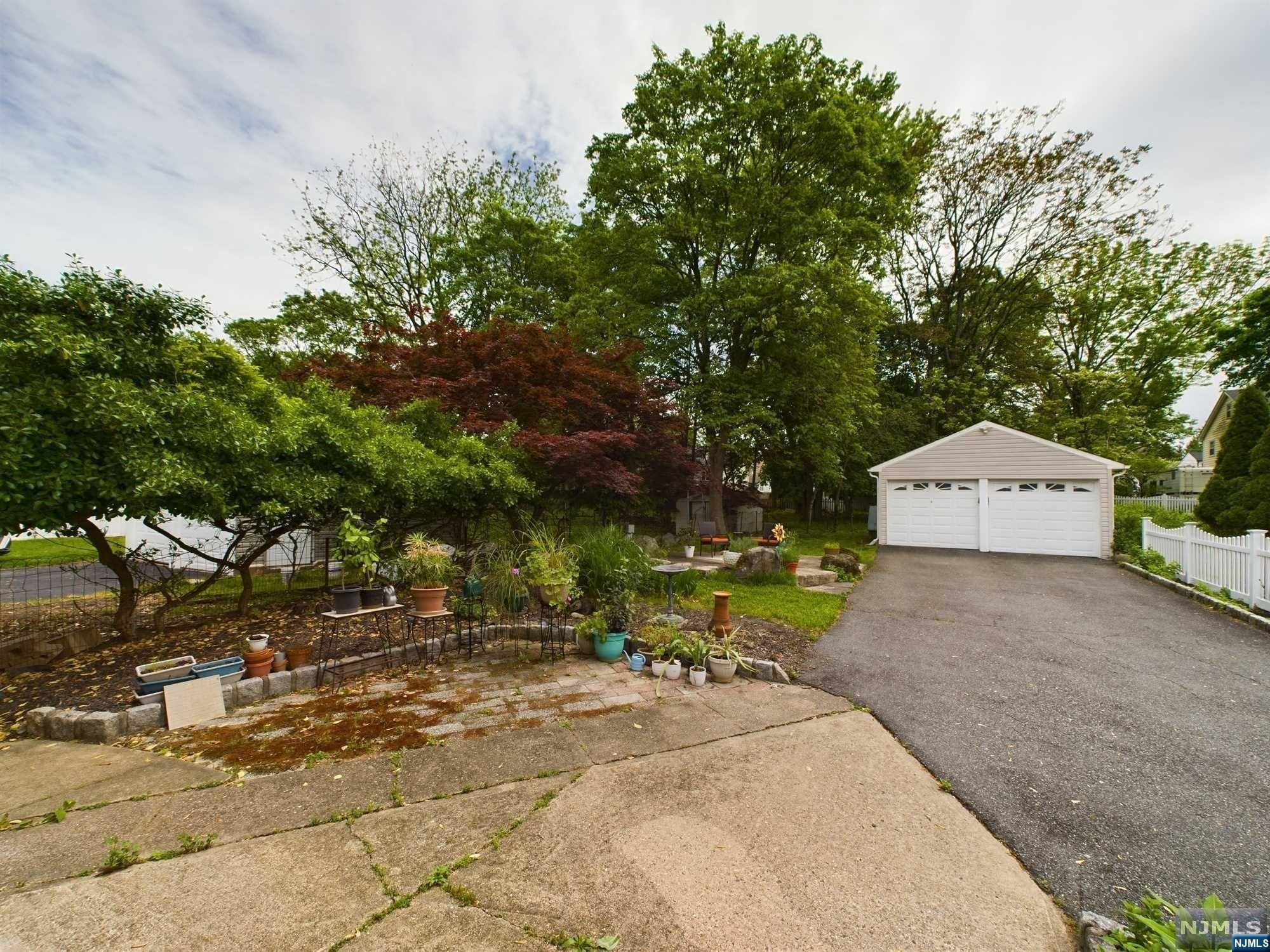 214 Paterson Avenue