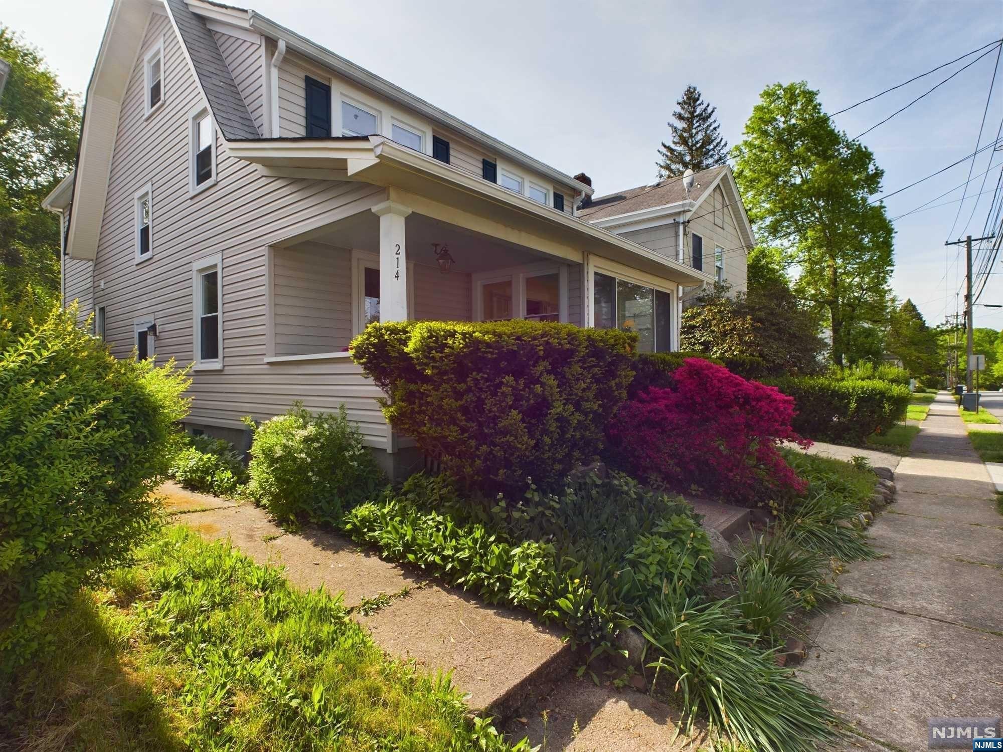 214 Paterson Avenue