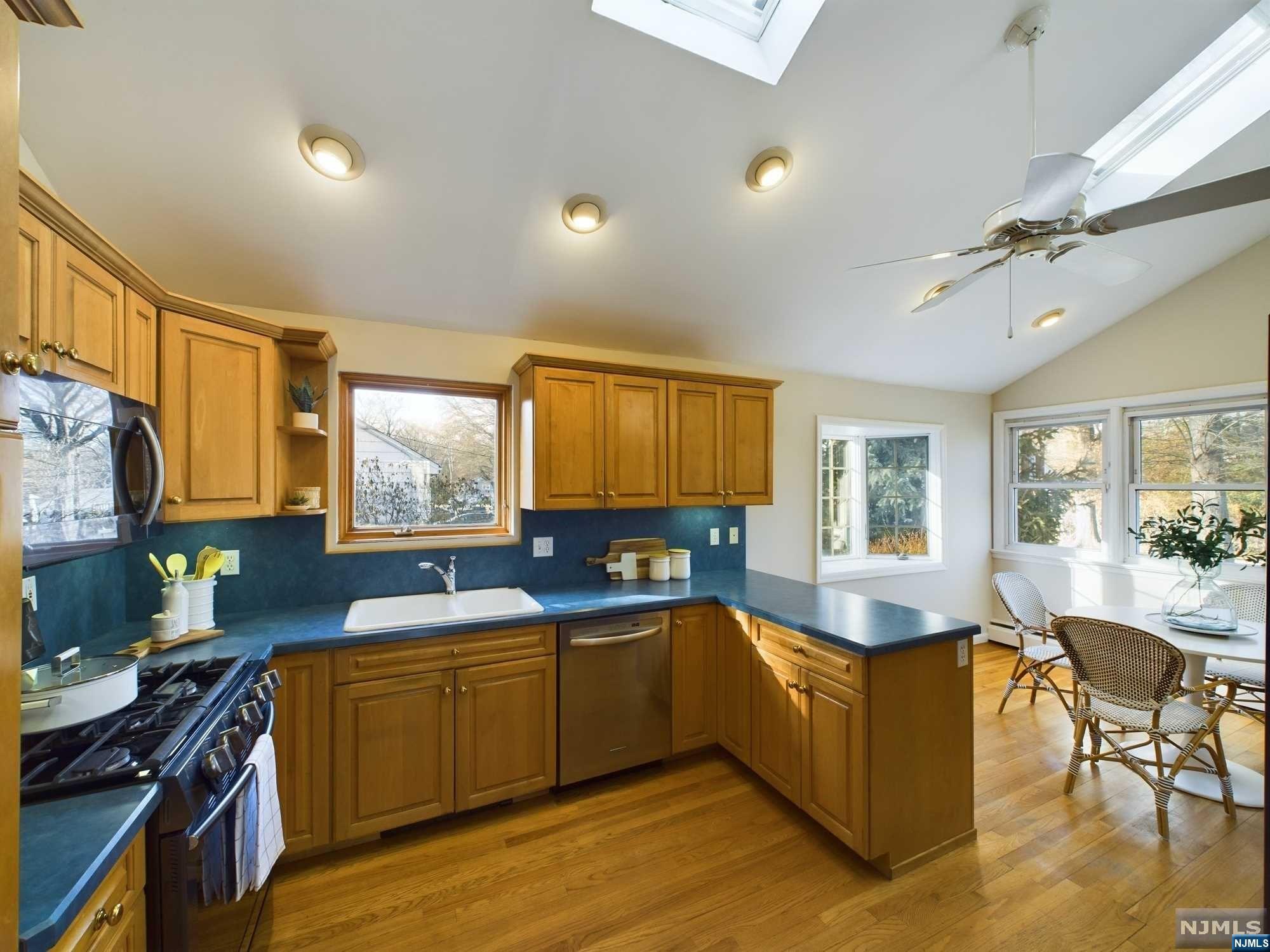 560 Northern Parkway