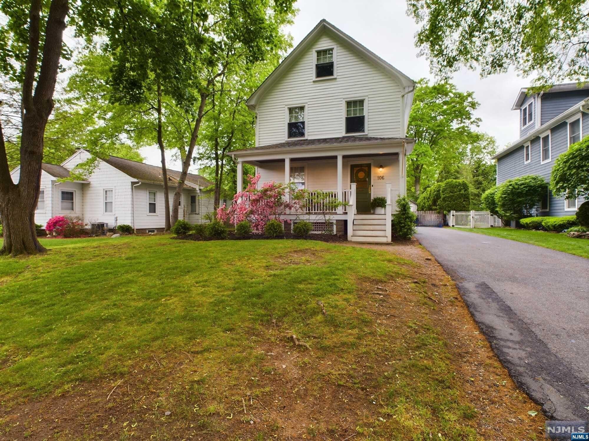 106 Walthery Avenue