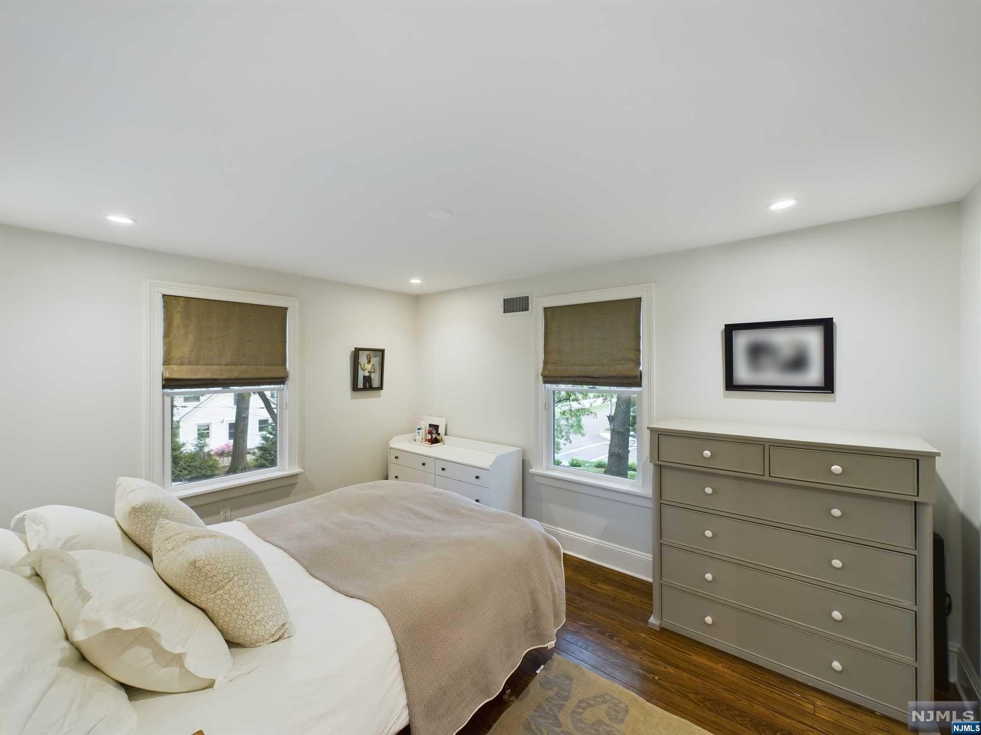 106 Walthery Avenue