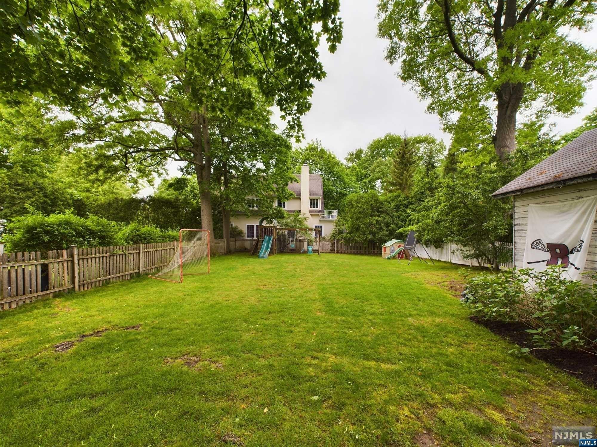 106 Walthery Avenue