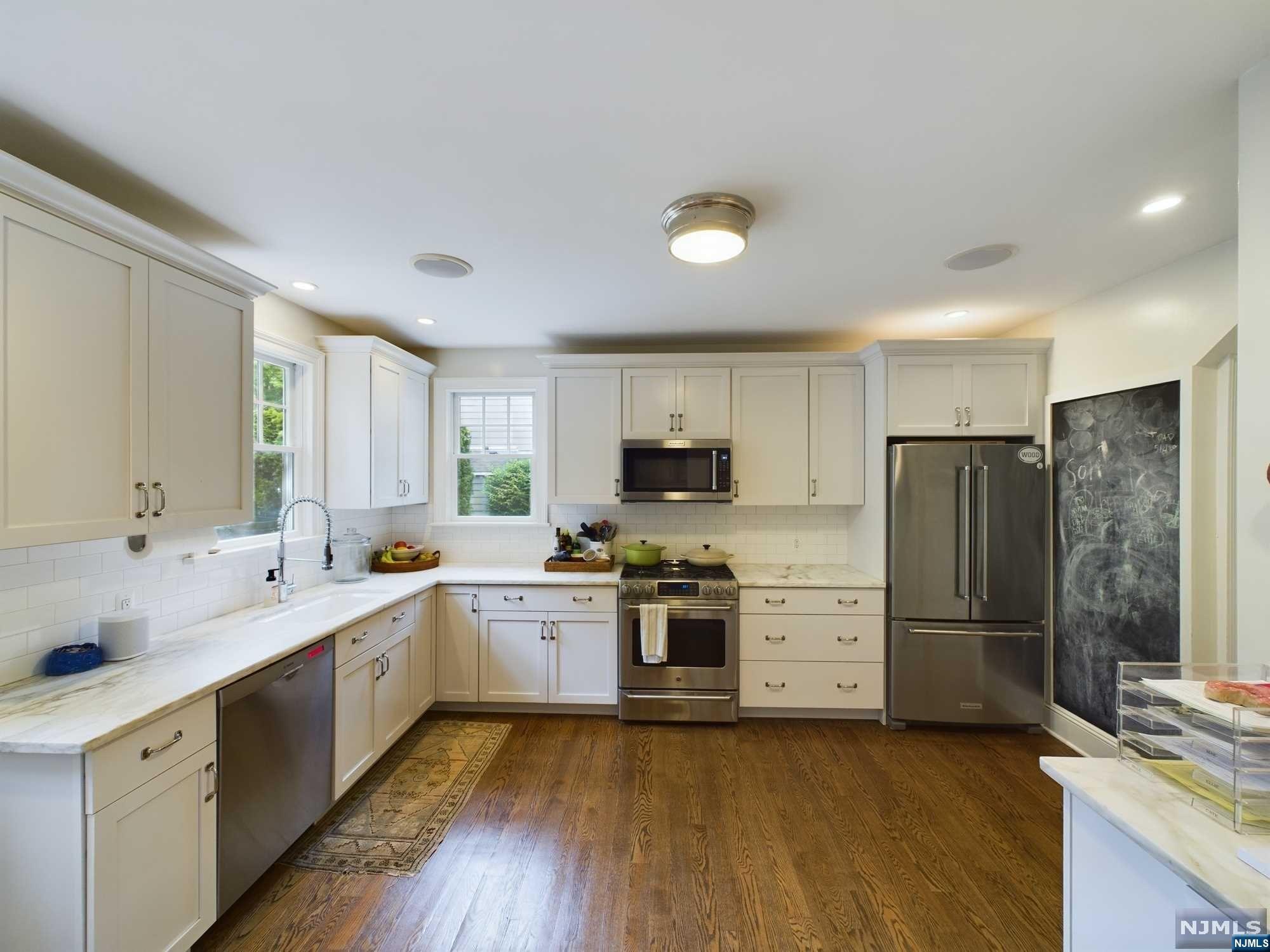 106 Walthery Avenue