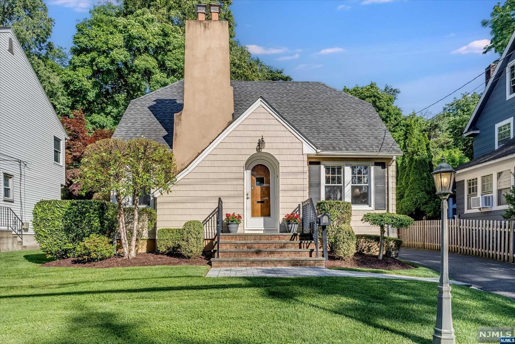 351 Doremus Avenue
